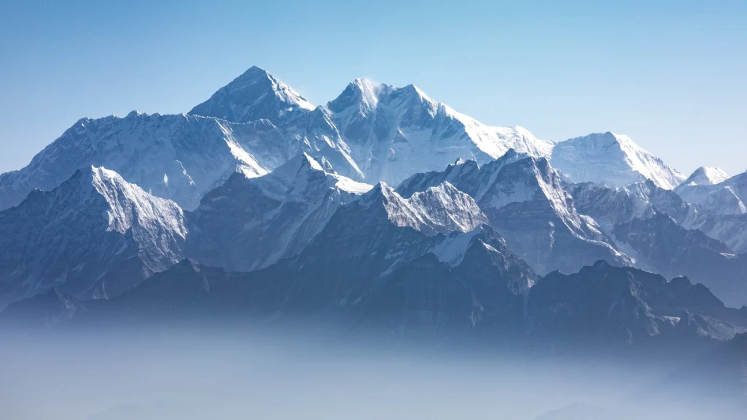 “珠穆朗玛峰”的英文究竟是哪一个？